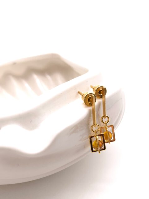 Bernsteinschmuck mal anders. Ab 15. Dezember im Stadtgarten in Köln#köln #weihnachtsmarktköln @weihnachtsmarkt_im_stadtgarten