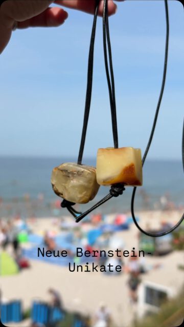 Frisch von der polnischen Ostsee zurück 🌊
Meine Koffer sind voller neuer Unikate. Rohbernstein, Anhänger, Ketten. Alles handgefertigt, alles unverwechselbar.
Wo ihr mich nächste Woche findet:
📍 Montmartre Xanten
📅 Kommendes Wochenende#xanten #bernstein #bernsteinschmuck #amberjewelry