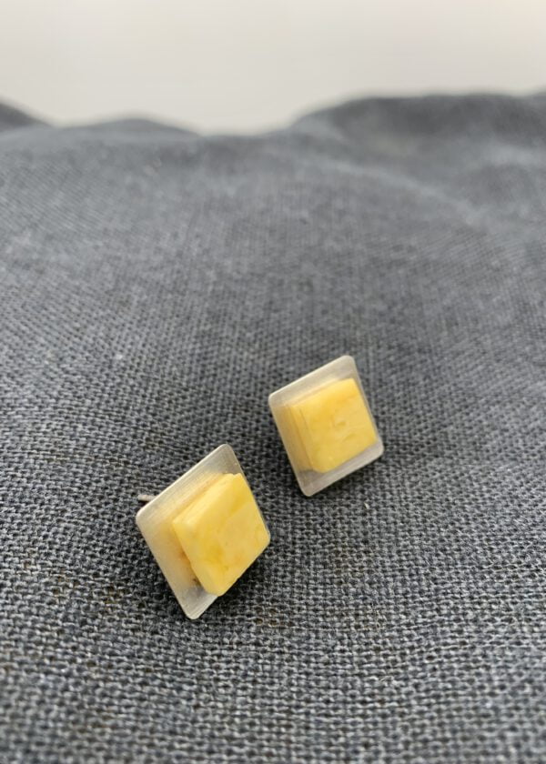 minimalistische Bernstein Ohrstecker