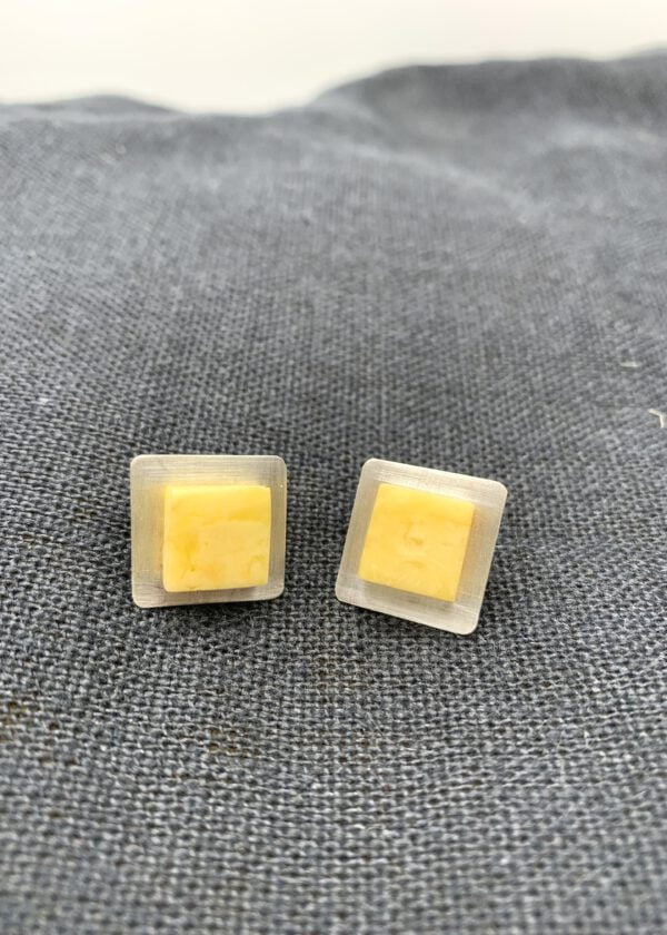 minimalistische Bernstein Ohrstecker