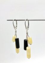 Ohrringe Walzenförmiger Bernstein, unpoliert – Bild 2