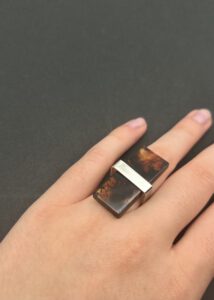 schwarzer Bernstein Ring