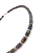 Schwarzer Bernstein Kette