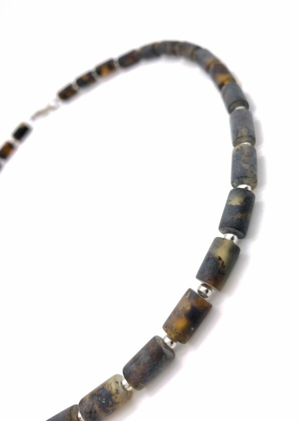 Schwarzer Bernstein Kette