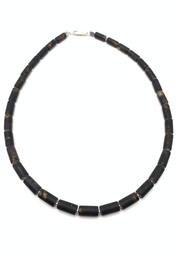 schwarzer Bernsteinkette