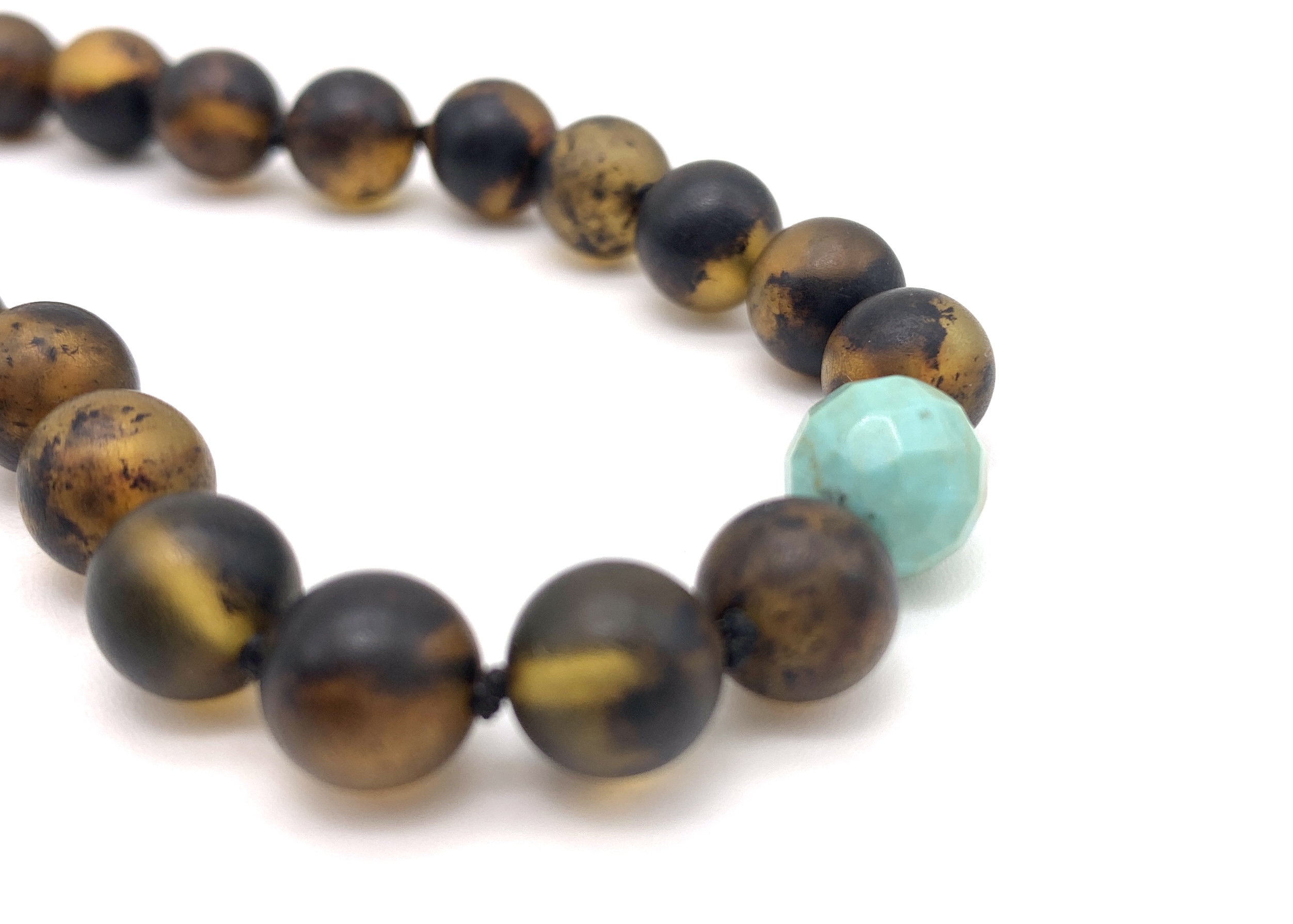 IMG_7480 schwarzer Bernstein Kette Türkis – Bild 1