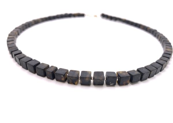 schwarzer Bernstein Kette