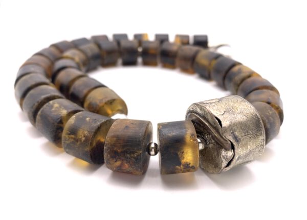schwarzer Bernstein Kette