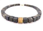 Schwarzer Bernstein Kette
