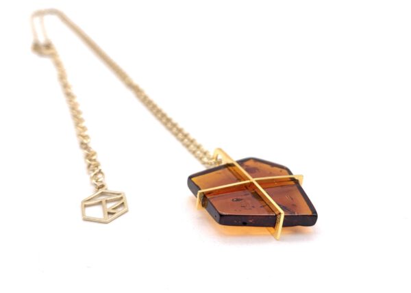 Bernsteinkette gold, Polygon No.5 in Cognac – Bild 1