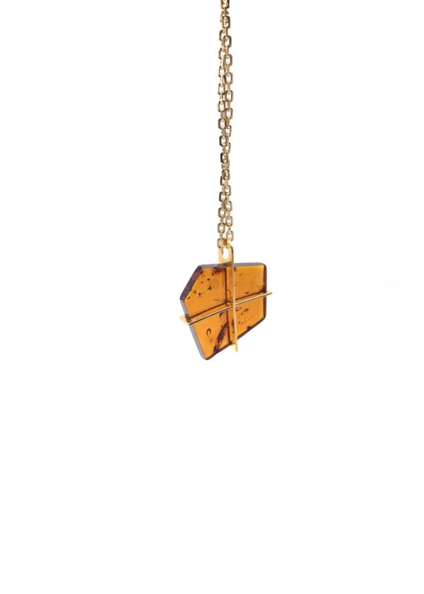 Bernsteinkette gold, Polygon No.5 in Cognac – Bild 5