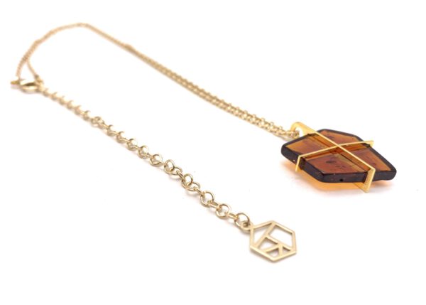 Bernsteinkette gold, Polygon No.5 in Cognac – Bild 9