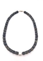 schwarzer Bernstein Kette