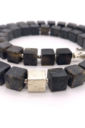 schwarzer Bernstein Kette