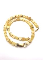 Bernstein Kette Würfel