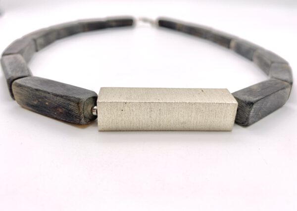 schwarzer Bernstein Kette